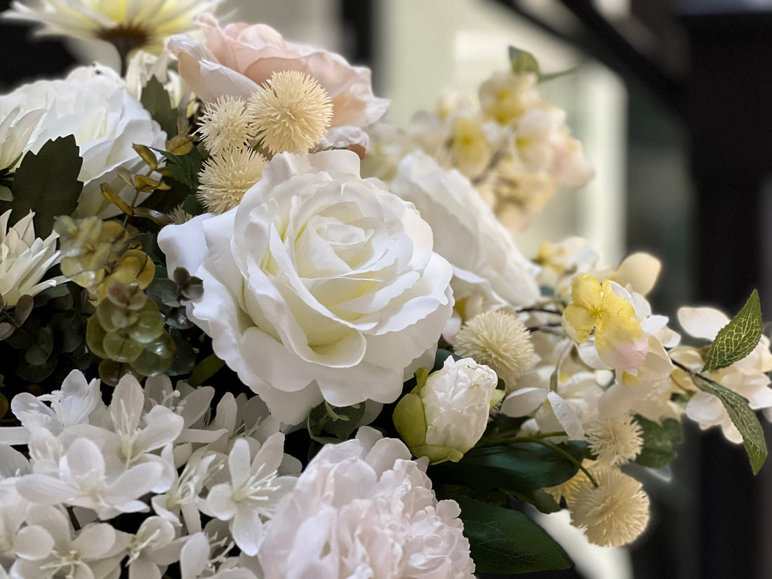 The Luxurious Benefits of Faux Flowers